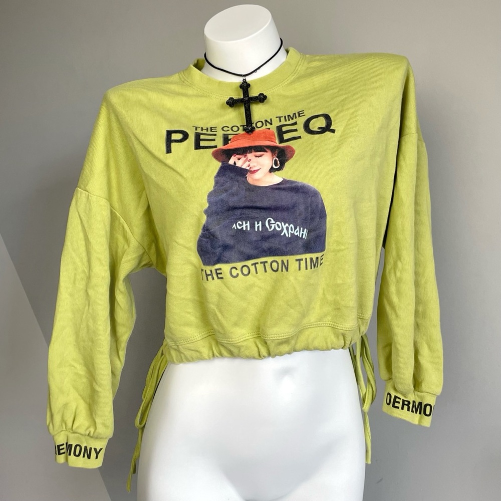 Y2K Graphic Green Long Sleeve CropTop